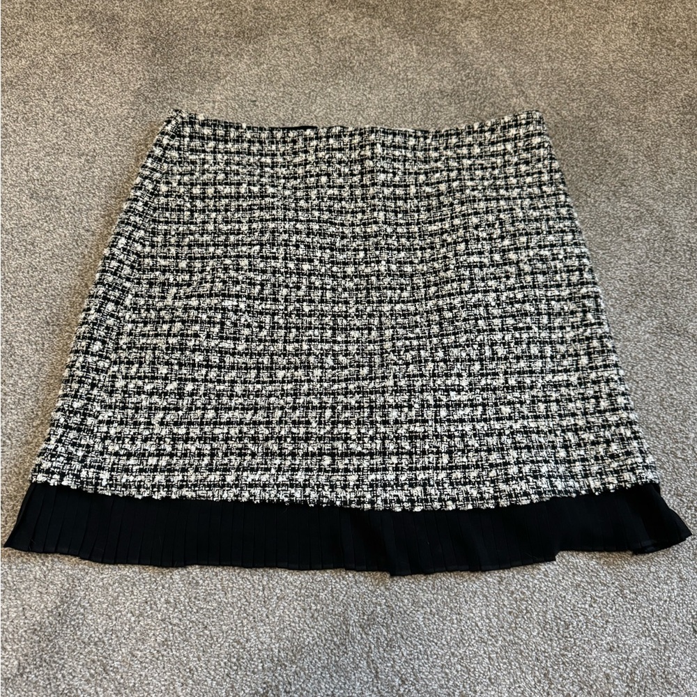 Fall skirt